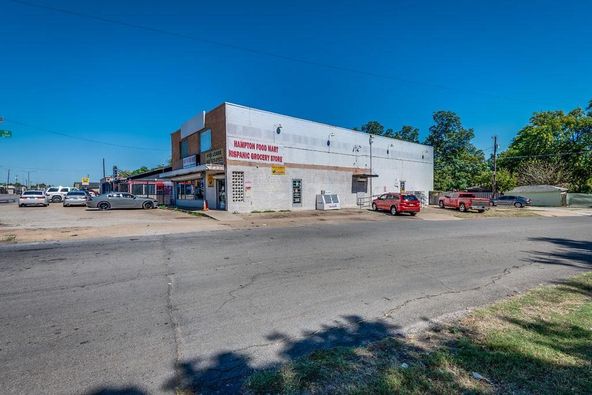 1232 S Hampton Rd, Dallas, TX 75208